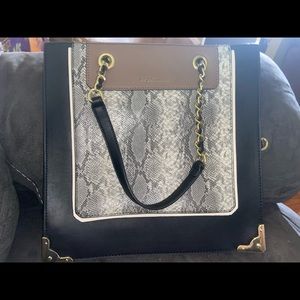 Bcbg purse